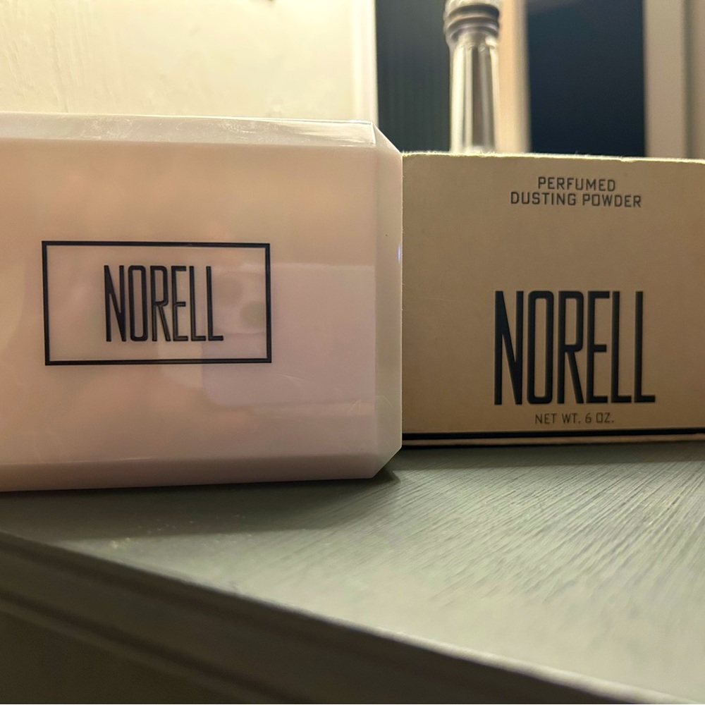 Vintage in original box. NORELL dusting powder. *no UPC code on box! WOW!